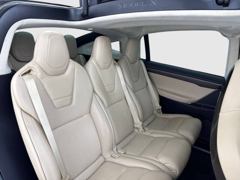 2016 Tesla Model X P90D