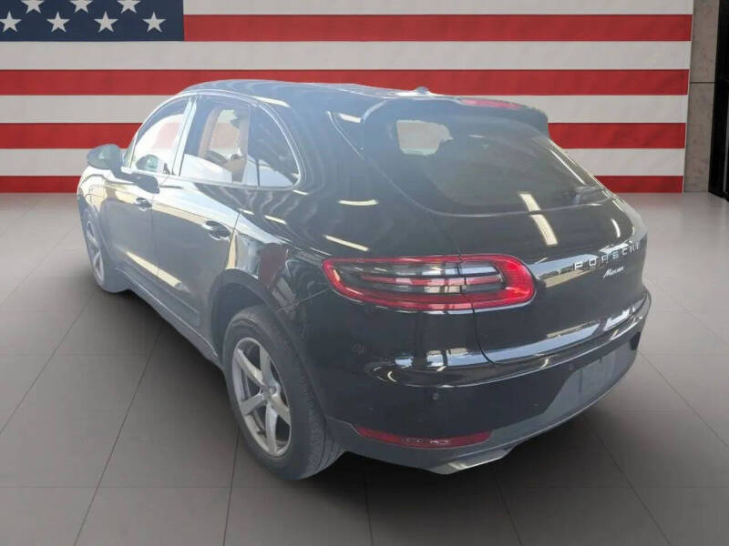 2017 Porsche Macan
