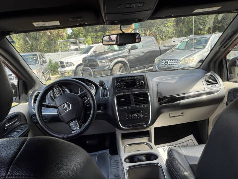 2015 Dodge Grand Caravan SXT Plus