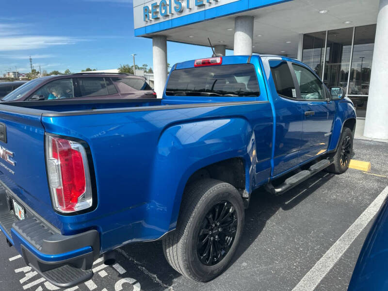 2022 GMC Canyon Elevation Standard