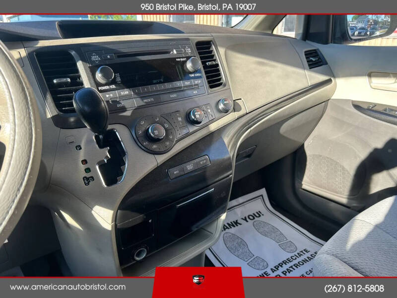 2011 Toyota Sienna
