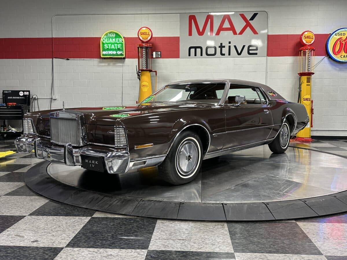 1973 Lincoln Continental 4