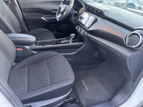 2023 Nissan Kicks SV