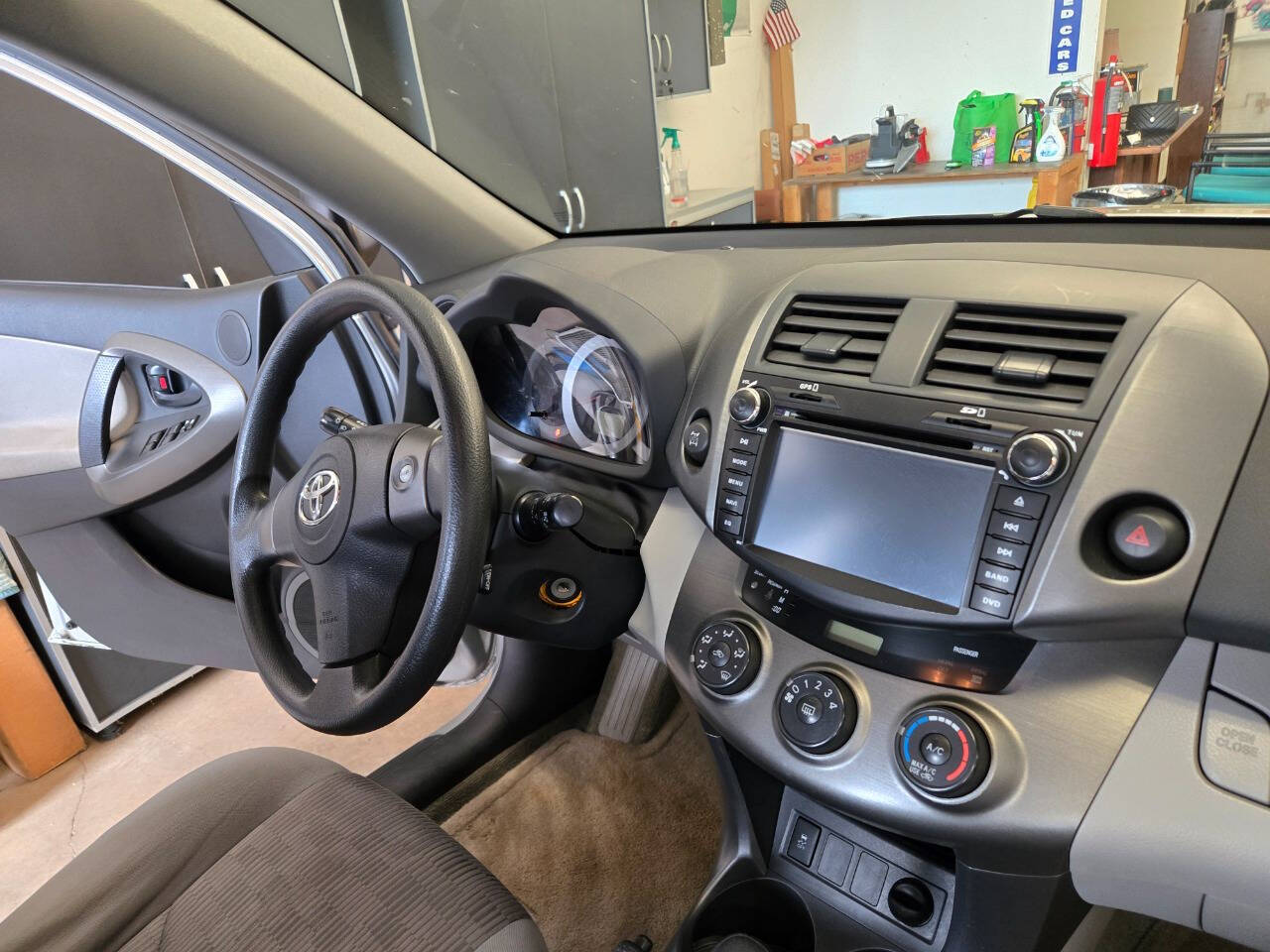 2011 Toyota RAV4 73