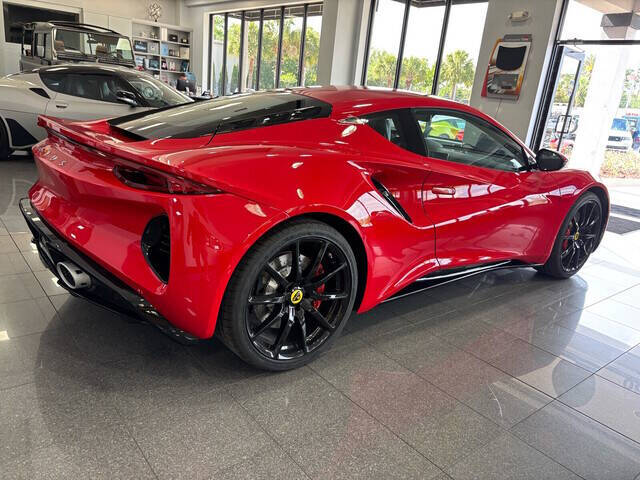 2025 Lotus Emira 5