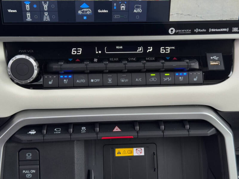 2024 Toyota Sequoia Capstone