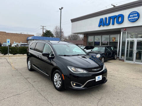 2017 Chrysler Pacifica Touring-L