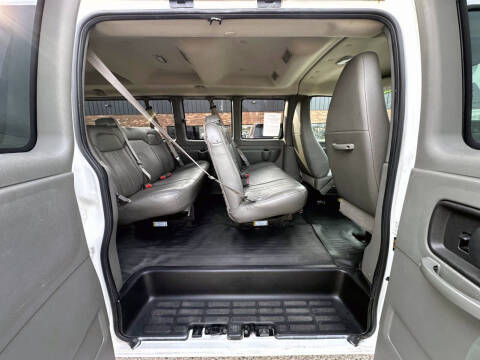 2010 GMC Savana LS 3500