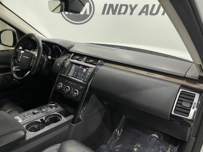 2017 Land Rover Discovery SE