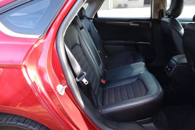 2017 Ford Fusion SE