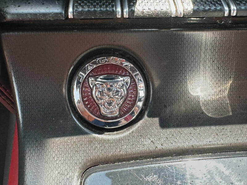 2014 Jaguar F-TYPE V8 S