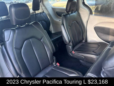 2023 Chrysler Pacifica Touring L