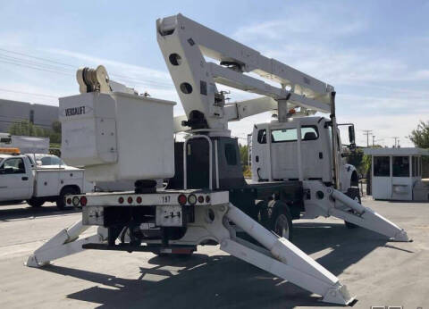 2013 Freightliner M2 106