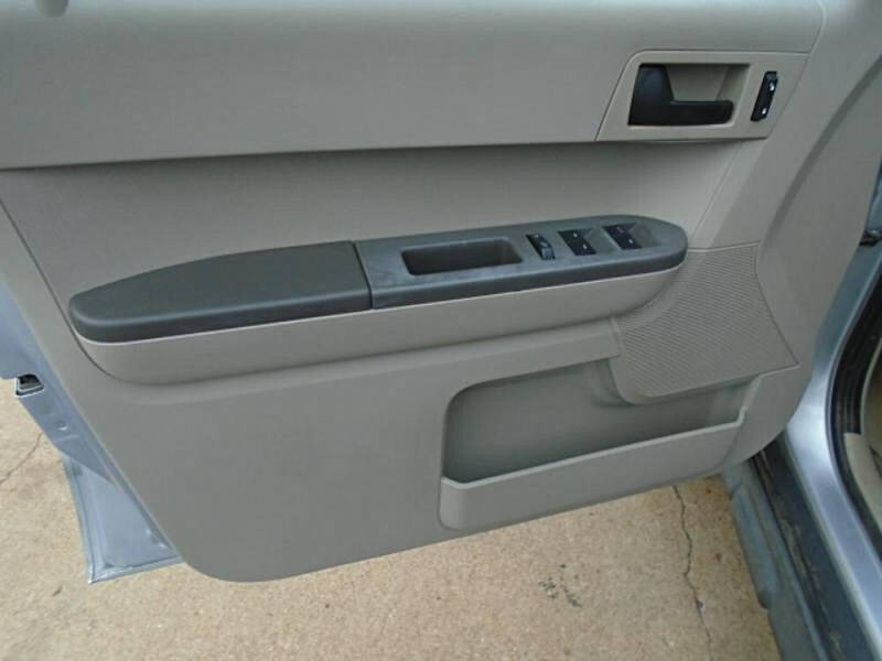 2010 Ford Escape XLS