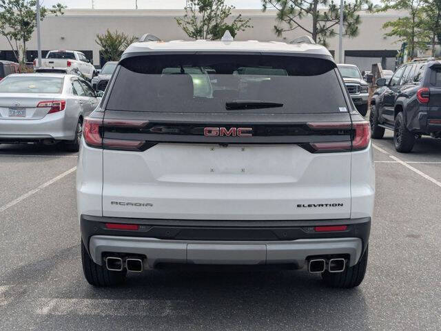2025 GMC Acadia Elevation