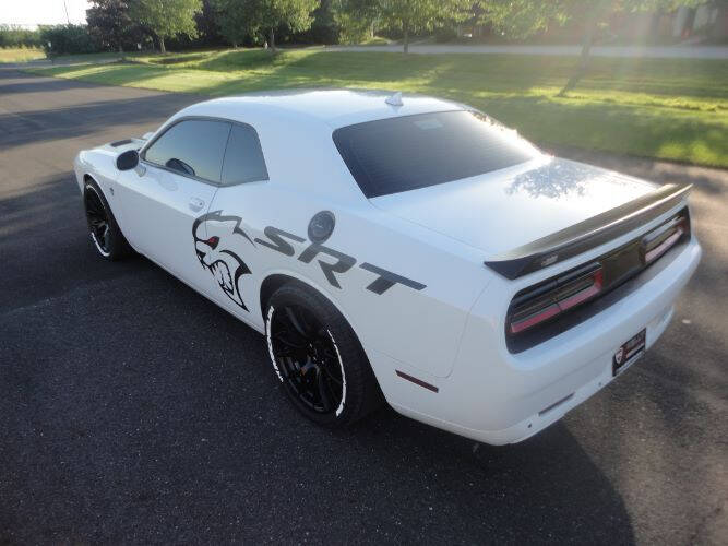 2016 Dodge Challenger SRT Hellcat