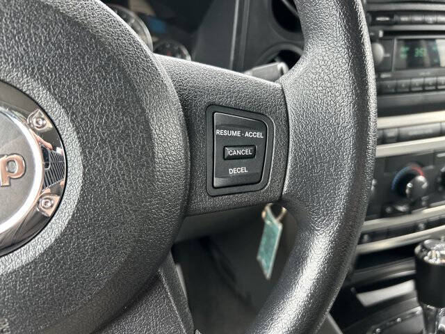 2007 Jeep Commander Sport