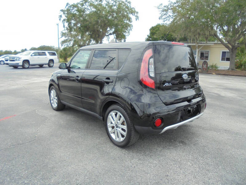 2017 Kia Soul +