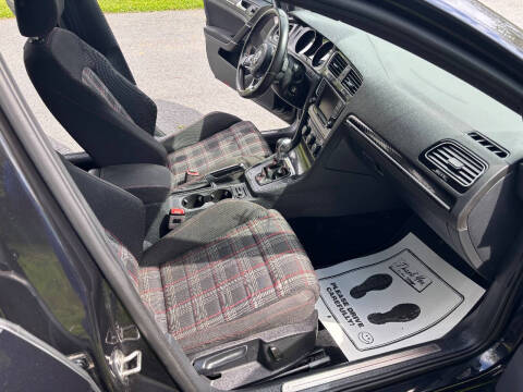 2017 Volkswagen Golf GTI S