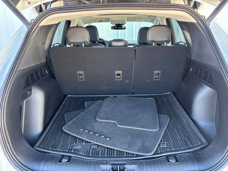 2022 Ford Escape Titanium