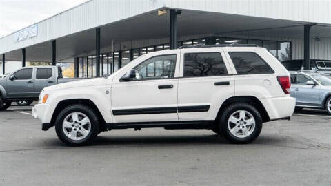 2006 Jeep Grand Cherokee Laredo