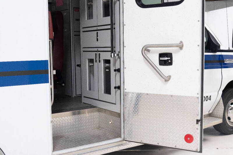 2010 Ford E-Series E-450 SD