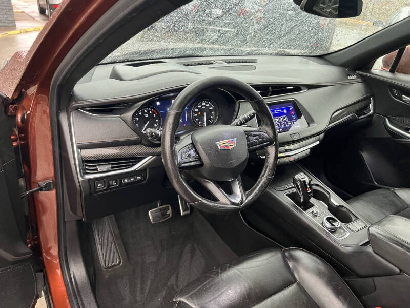2019 Cadillac XT4 Sport