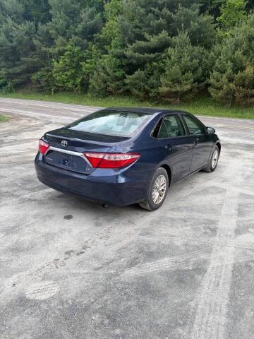 2017 Toyota Camry LE