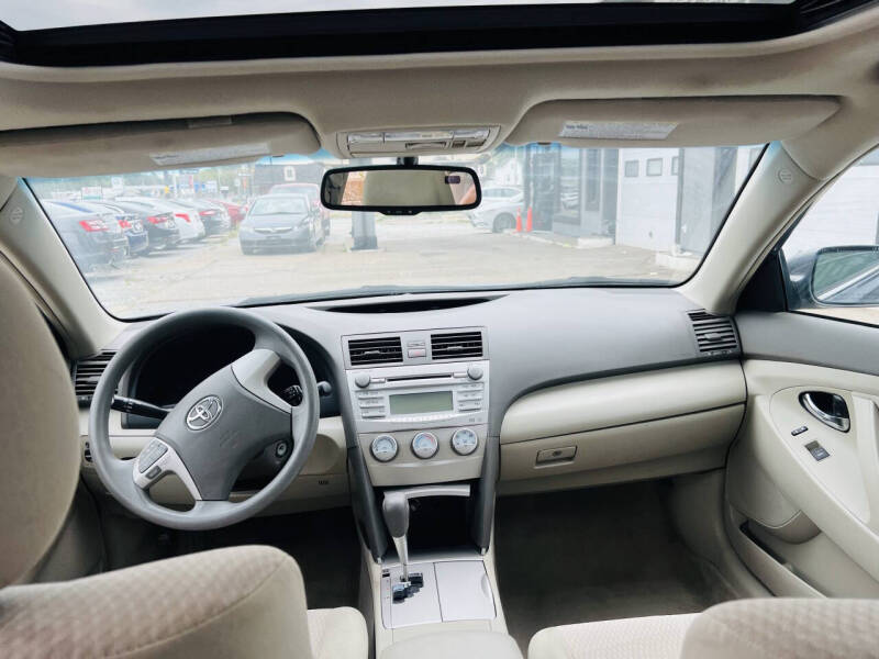 2011 Toyota Camry LE