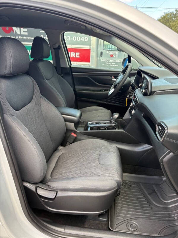 2019 Hyundai Santa Fe SE 2.4L