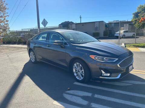 2020 Ford Fusion Energi Titanium