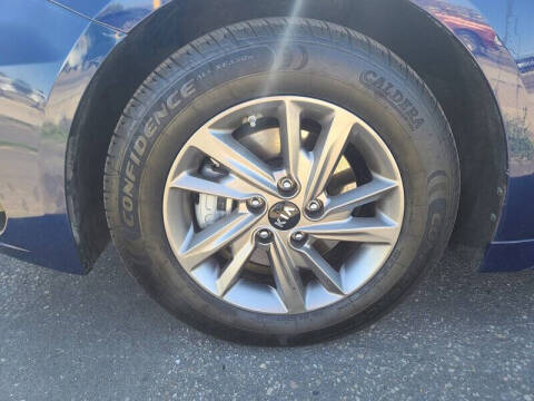 2019 Kia Optima LX