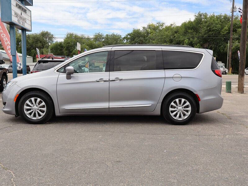 2017 Chrysler Pacifica Touring-L