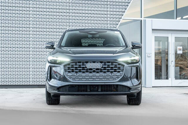 2025 Audi Q5 quattro Premium Plus TFSI