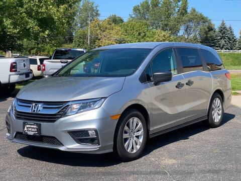 2018 Honda Odyssey for sale at North Imports LLC in Burnsville MN