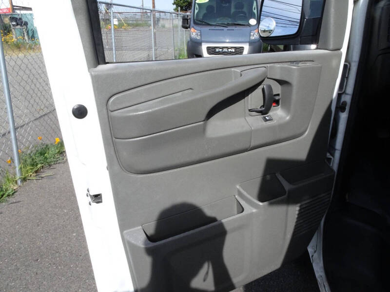 2007 GMC Savana 2500