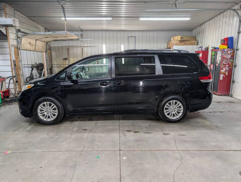 2013 Toyota Sienna Limited 7-Passenger