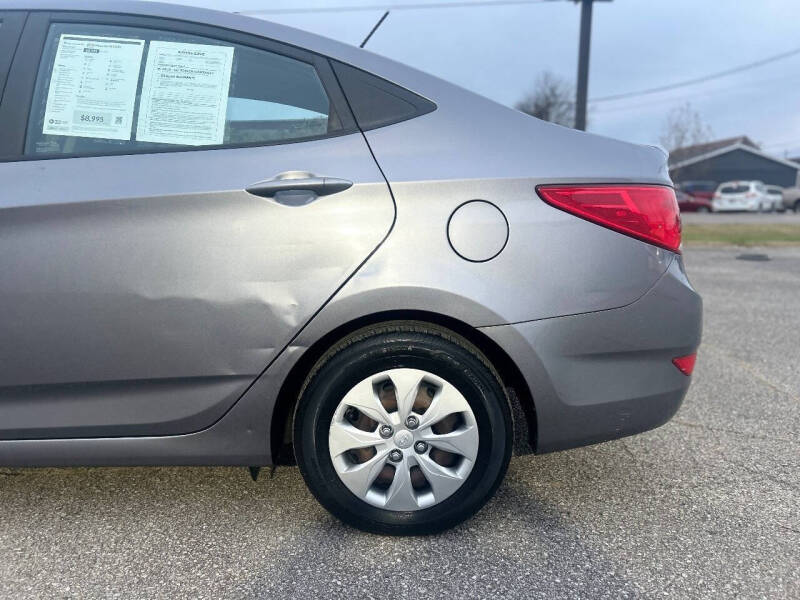 2016 Hyundai Accent SE