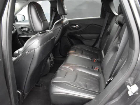 2023 Jeep Cherokee Altitude Lux