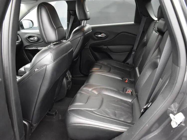 2023 Jeep Cherokee Altitude Lux