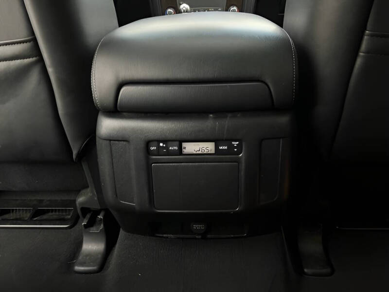 2017 Infiniti QX80