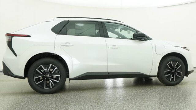 2026 Toyota bZ XLE Plus