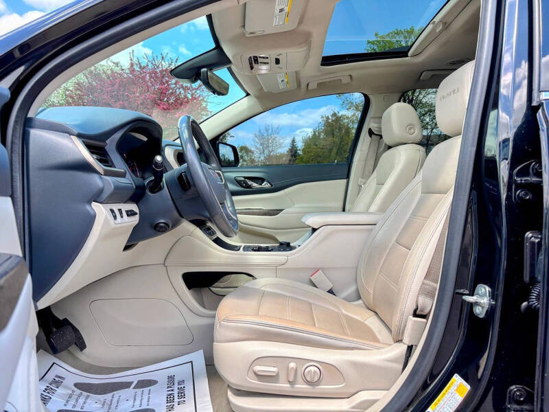 2020 GMC Acadia Denali