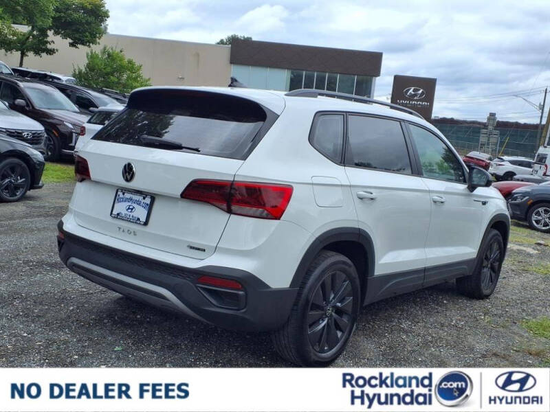 2022 Volkswagen Taos S 4Motion