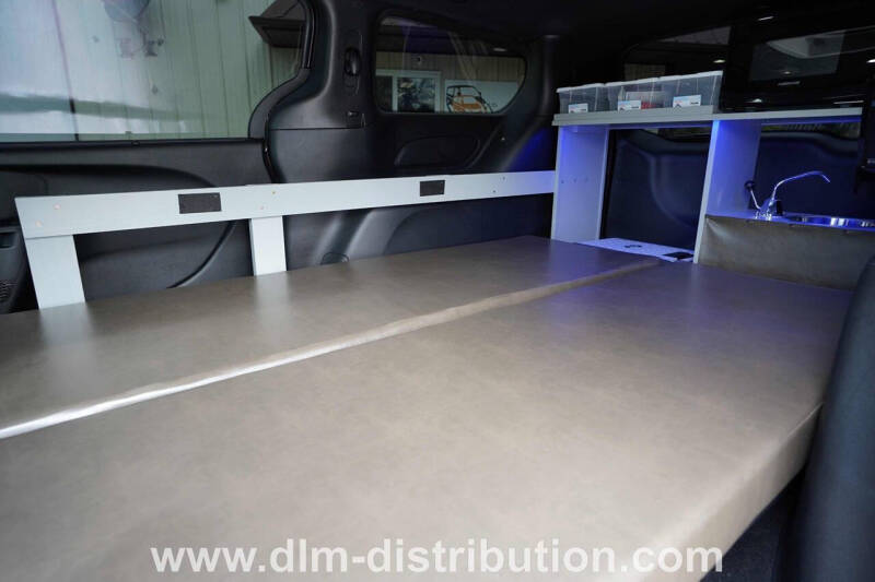 2025 Mini T Campervan Chrysler Pacifica AWD Camper V