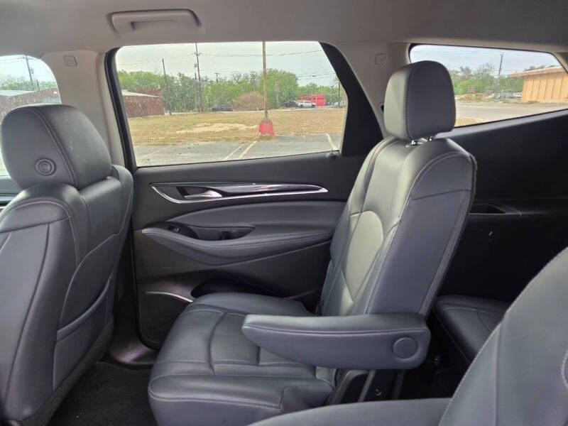 2021 Buick Enclave Essence