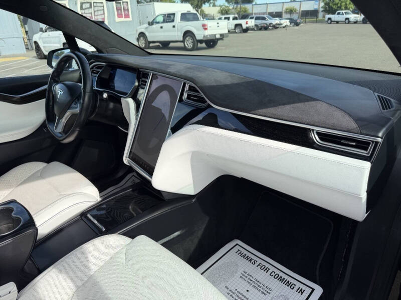 2016 Tesla Model X 90D