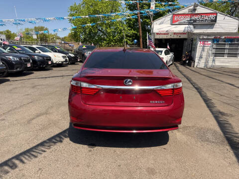2014 Lexus ES 300h