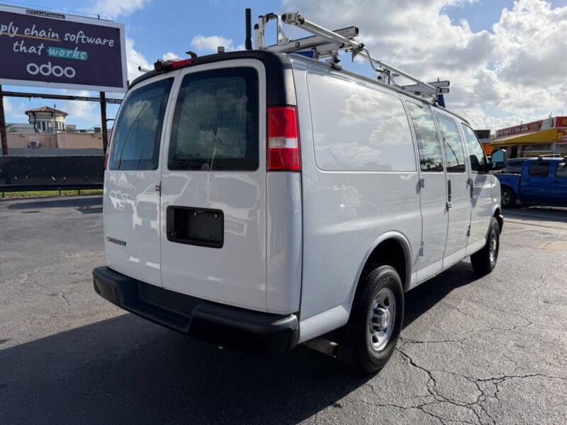 2020 Chevrolet Express 2500