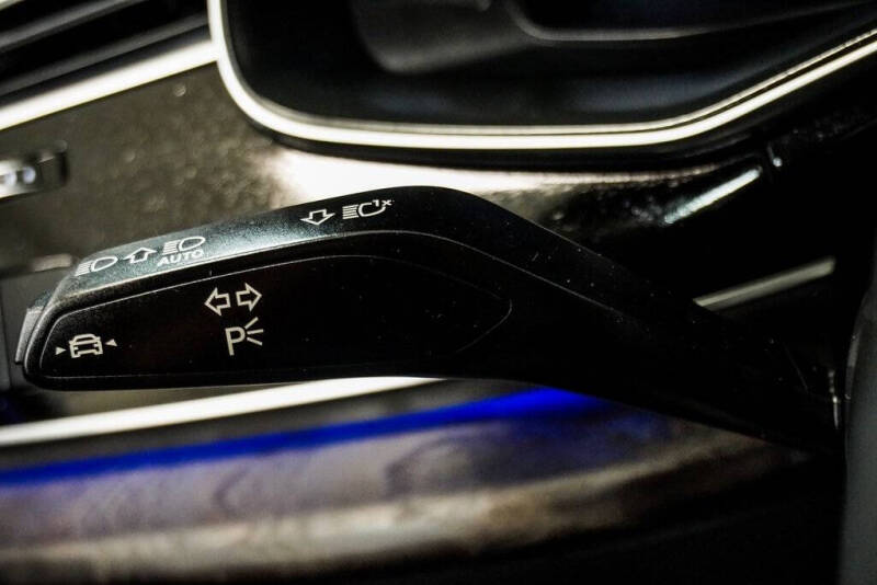 2022 Audi Q8 quattro Premium Plus 55 TFSI